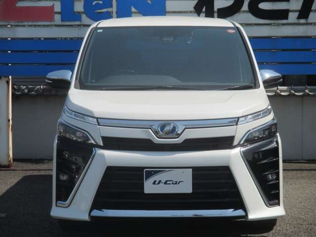 ヴォクシー1.8 ハイブリッド ZS 煌