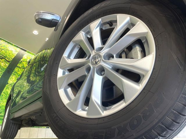 �y����17�C���`�A���~�z�C�[���z�O�ςɃ}�b�`���������A���~�z�C�[���𑕒����Ă���܂��B�e��ЊO�A���~�z�C�[����A�X�^�b�h���X�^�C�����戵�����Ă���܂��B���񂲑��k����������