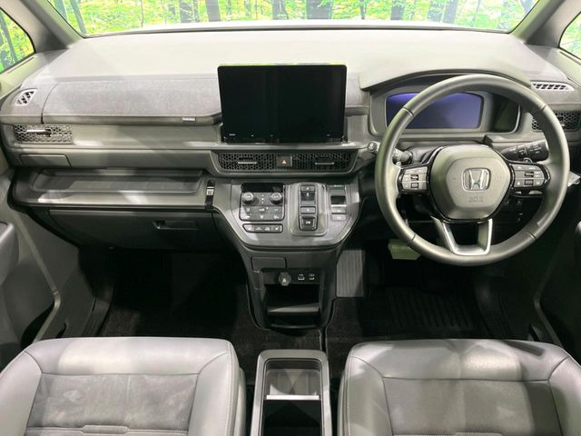 ステップワゴン2.0 e:HEV スパーダ プレミアムライン