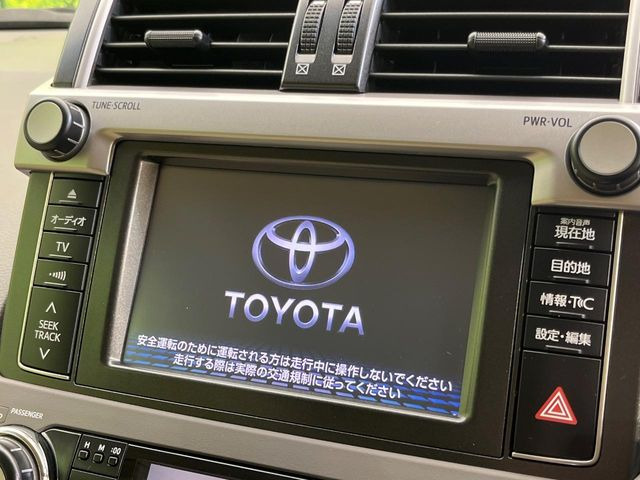 �y�����i�r�z�l�C�̏����i�r�𑕔����Ă���܂��B�i�r�̎g���₷���͂������A�I�[�f�B�I�@�\���[��!�L�����v�◷�s�͂������A�ʋ΂┃�����ȂǕ��i�̃h���C�u���y�����Ȃ�͂���