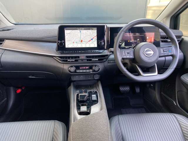 ノートオーラ1.2 G レザーエディション
