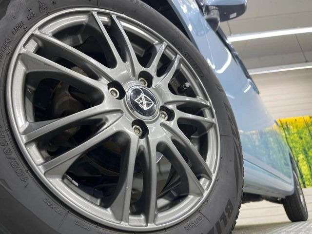�y�A���~�z�C�[���z�O�ςɃ}�b�`�����A���~�z�C�[���𑕒����Ă���܂��B�e��A���~�z�C�[����A�X�^�b�h���X�^�C�����戵�����Ă���܂��B���񂲑��k����������