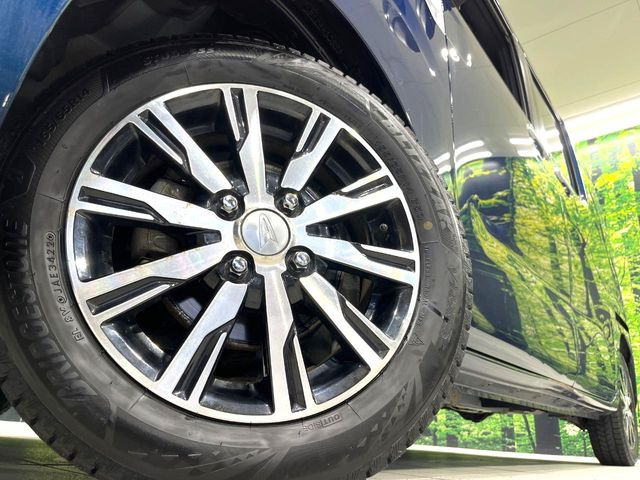�y����14�C���`�A���~�z�C�[���z�O�ςɃ}�b�`���������A���~�z�C�[���𑕒����Ă���܂��B�e��ЊO�A���~�z�C�[����A�X�^�b�h���X�^�C�����戵�����Ă���܂��B���񂲑��k����������
