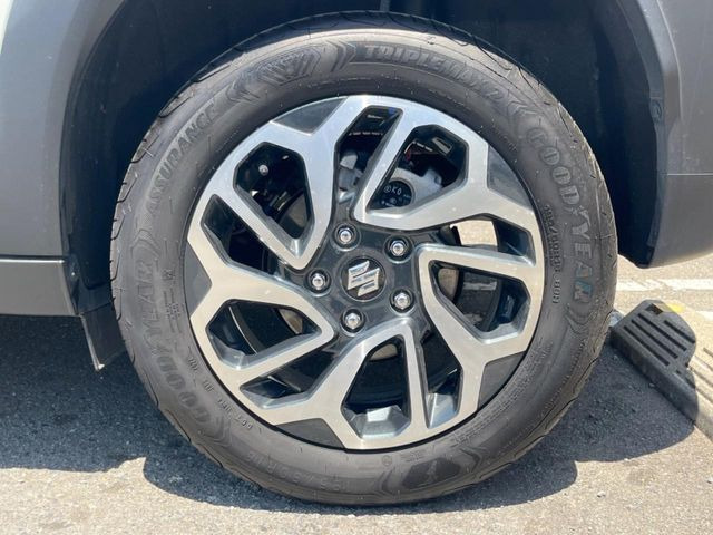 �y����16�C���`�A���~�z�C�[���z�O�ςɃ}�b�`���������A���~�z�C�[���𑕒����Ă���܂��B�e��ЊO�A���~�z�C�[����A�X�^�b�h���X�^�C�����戵�����Ă���܂��B���񂲑��k����������