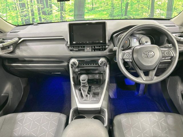 RAV42.5 ハイブリッド X