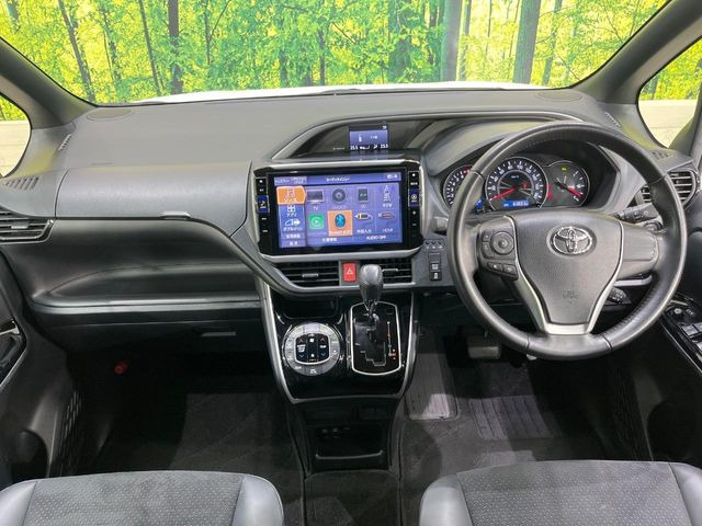 ヴォクシー2.0 ZS 煌III
