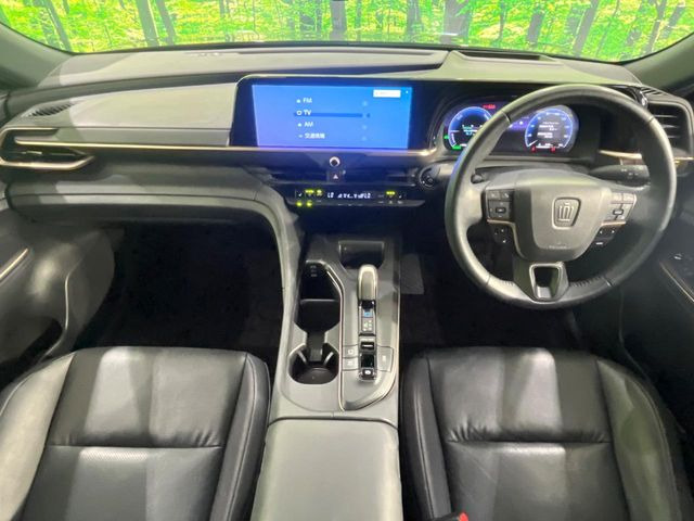 クラウンクロスオーバー2.5 G アドバンスト レザー パッケージ E-Four 4WD
