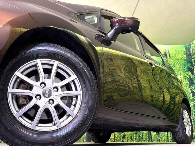 �y14�C���`�A���~�z�C�[���z�O�ςɃ}�b�`�����A���~�z�C�[���𑕒����Ă���܂��B�e��A���~�z�C�[����A�X�^�b�h���X�^�C�����戵�����Ă���܂��B���񂲑��k����������