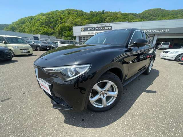 ステルヴィオ2.2 ターボ ディーゼル Q4 スプリント 4WD