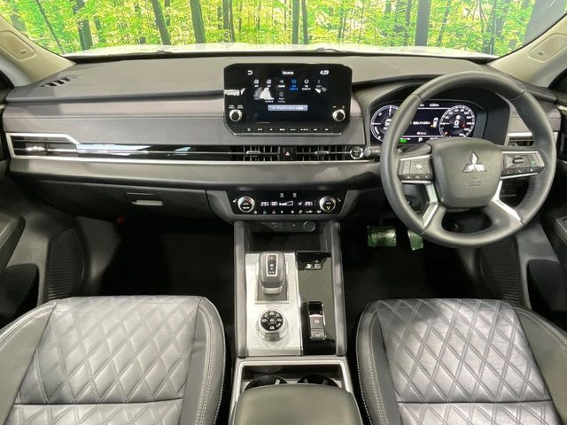 アウトランダーPHEV 2.4 P 4WD