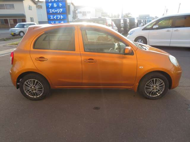 マーチ1.2 12X FOUR 4WD