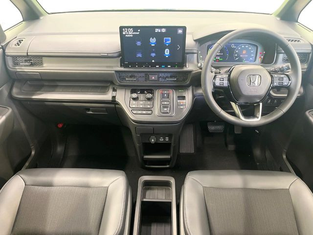 ステップワゴン2.0 e:HEV スパーダ