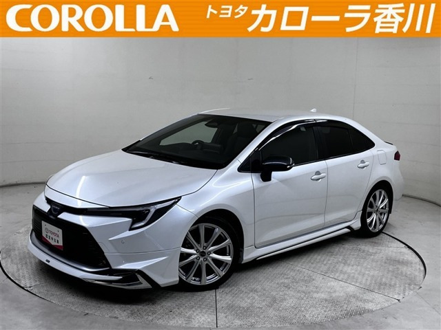 カローラ1.8 ハイブリッド W×B