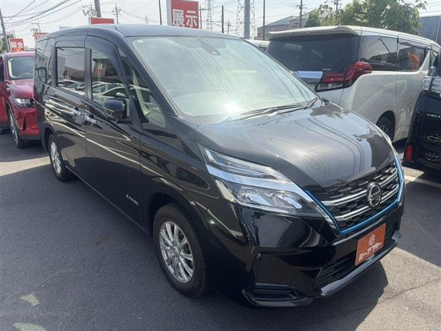 セレナ1.2 e-POWER XV