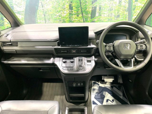 ステップワゴン2.0 e:HEV スパーダ