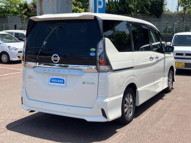 セレナ1.2 e-POWER ハイウェイスターV