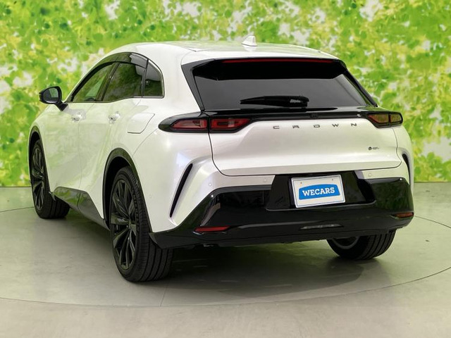 クラウンスポーツ2.5 Z E-Four 4WD