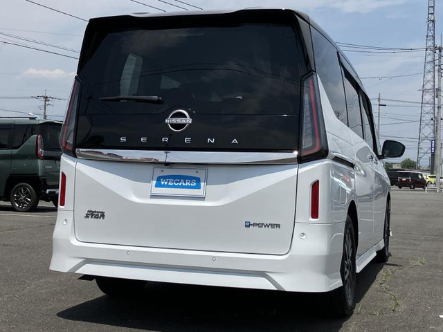 セレナ1.4 e-POWER ハイウェイスターV