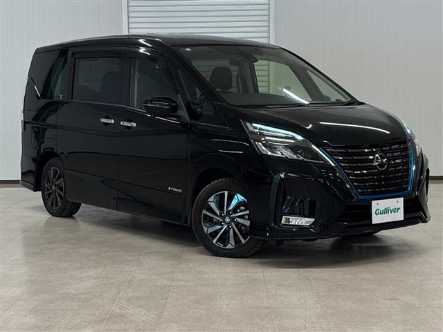セレナ1.2 e-POWER ハイウェイスターV アーバンクロム