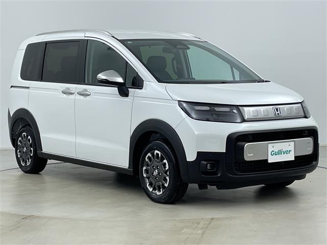 フリード1.5 e:HEV クロスター 4WD
