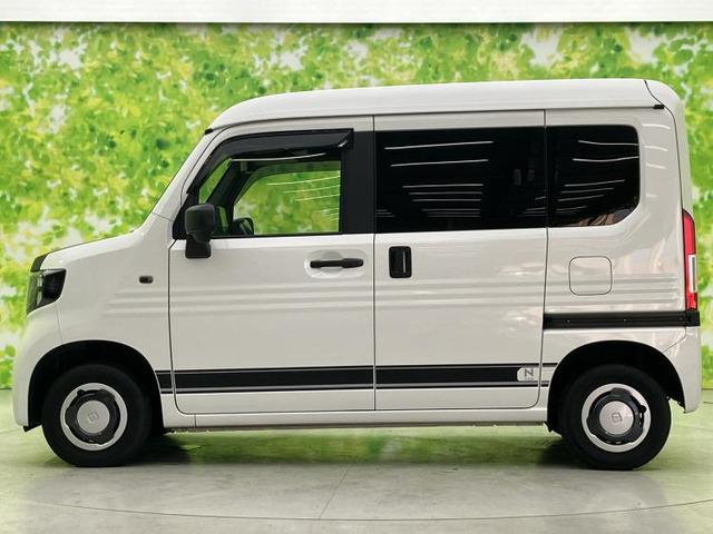 N-VAN+スタイル ファン ターボ  4WD