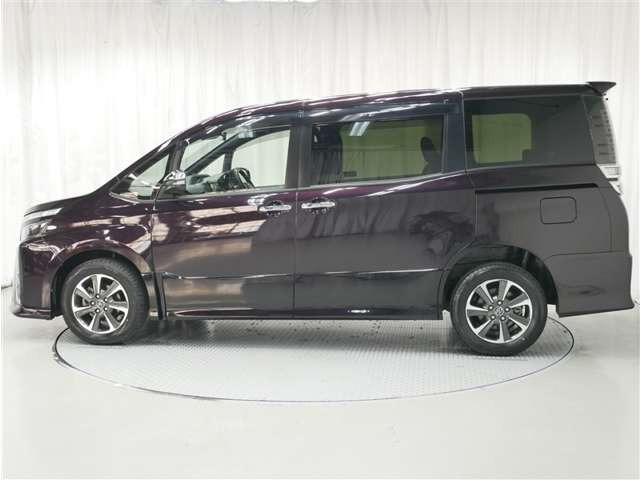 ヴォクシー2.0 ZS 煌 4WD