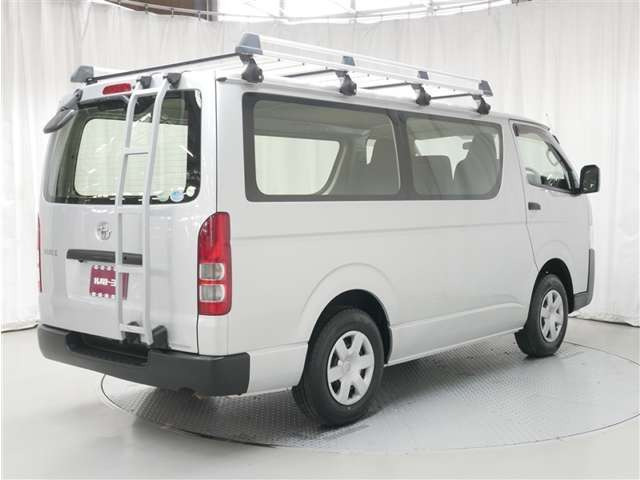ハイエースバン2.8 DX ロング ディーゼル 4WD