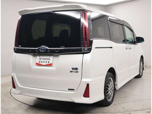 ノア1.8 ハイブリッド Si W×B II