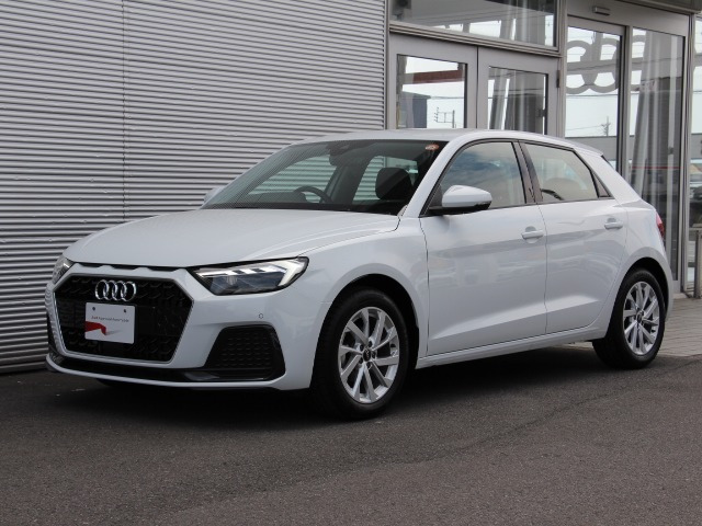 A1スポーツバック25 TFSI アドバンスド
