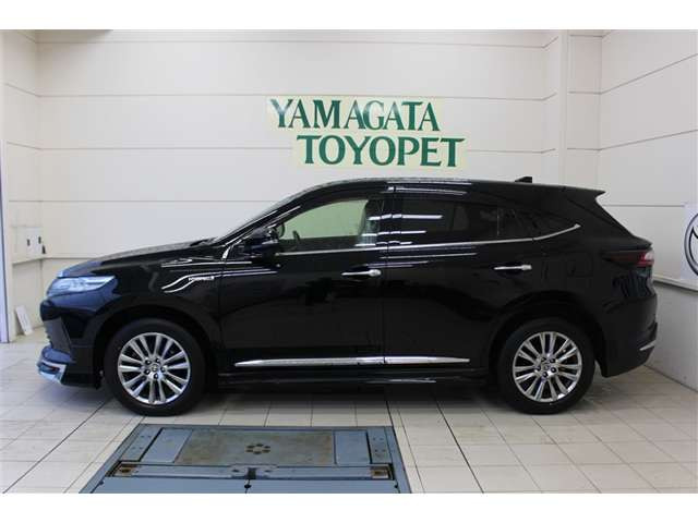 ハリアー2.5 ハイブリッド E-Four プレミアム 4WD