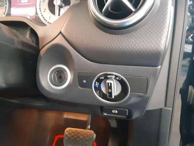 �I�[�g���C�g�ł��B