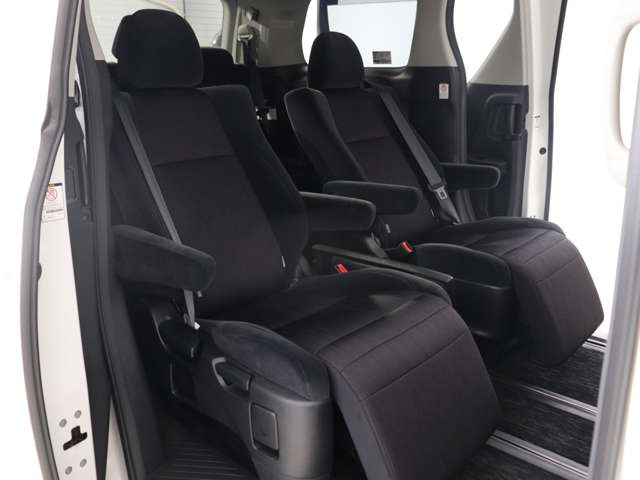 �y�I�b�g�}���t���Z�J���h�V�[�g�z�ő�800mm�̃����O�X���C�h�V�[�g�ƃI�b�g�}���@�\�ɂ�葫���y�X�L�΂������\�ł�!�܂��A�Ђ��|��������܂��̂ŁA���K�ȃh���C�u�����y���݂��������܂�!