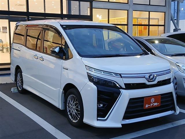 ヴォクシー1.8 ハイブリッド ZS 煌