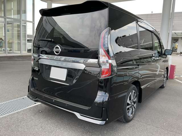 セレナ2.0 ハイウェイスターV