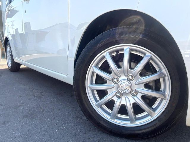 �y����14�C���`�A���~�z�C�[���z�O�ςɃ}�b�`���������A���~�z�C�[���𑕒����Ă���܂��B�e��ЊO�A���~�z�C�[����A�X�^�b�h���X�^�C�����戵�����Ă���܂��B���񂲑��k����������