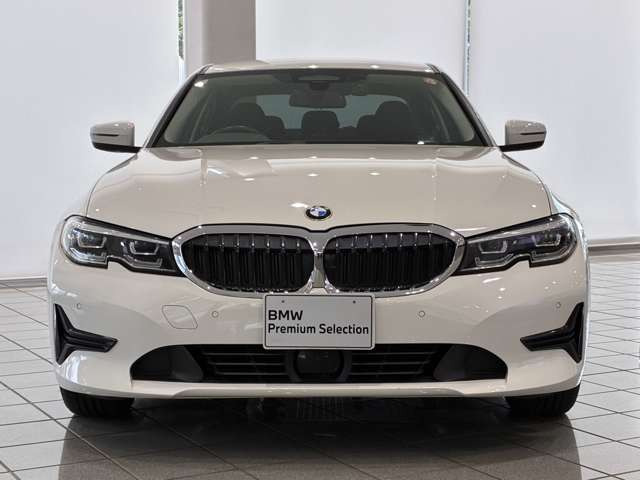 3シリーズセダン320i