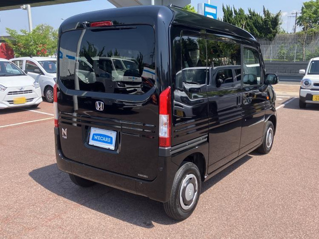 N-VANファン ターボ 4WD