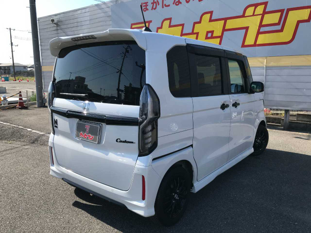N-BOXカスタムL スタイルプラス ブラック