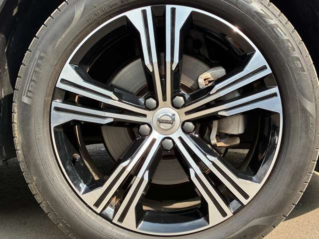 XC40T4 AWD インスクリプション 4WD