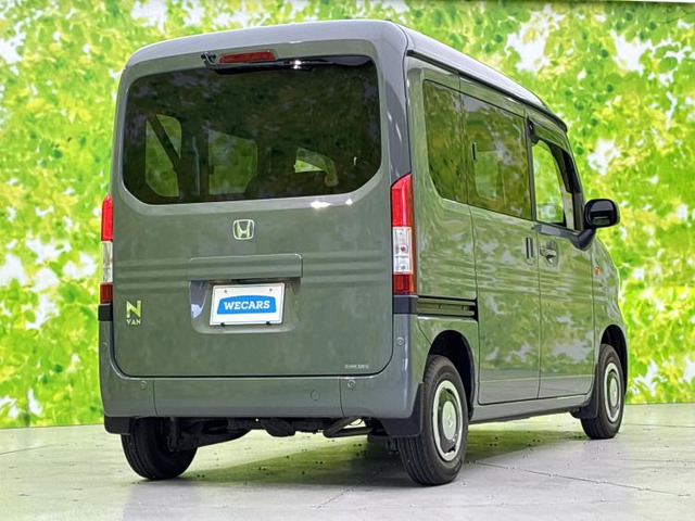 N-VANファン ターボ 4WD