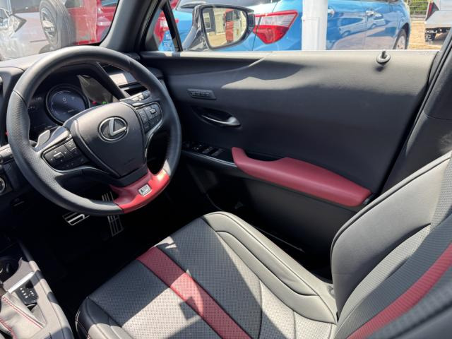 UX250h Fスポーツ エモーショナル エクスプローラー
