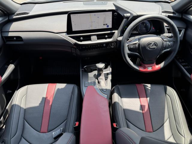 UX250h Fスポーツ エモーショナル エクスプローラー