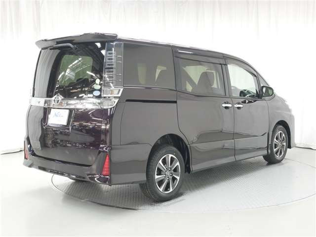 ヴォクシー2.0 ZS 煌 4WD