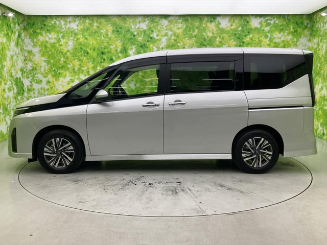 セレナ1.4 e-POWER ハイウェイスターV