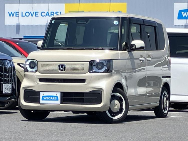 N-BOXファッションスタイル モノトーン