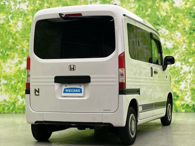 N-VAN+スタイル ファン ターボ  4WD