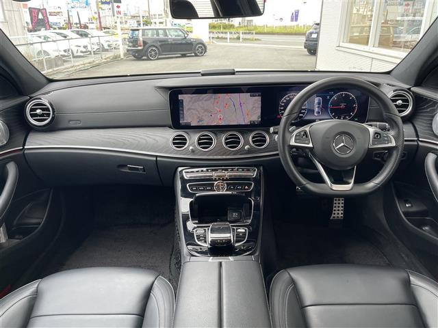 EクラスE220d アバンギャルド AMGライン