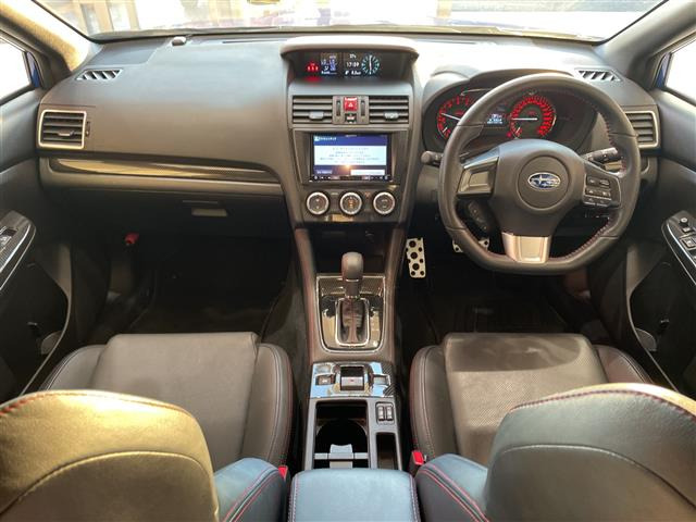 WRXS4 2.0 GT-S アイサイト 4WD