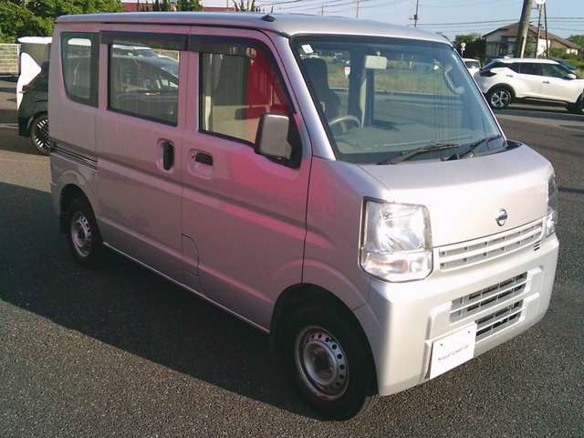 NV100クリッパーDX 5AGS車