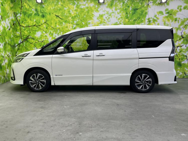 セレナ1.2 e-POWER ハイウェイスターV